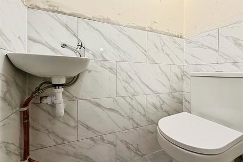 undefined, Easingwold Gardens, Bedfordshire LU1