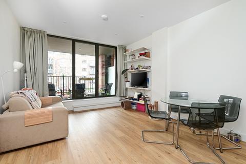 undefined, Farnborough Road, Farnborough, GU14