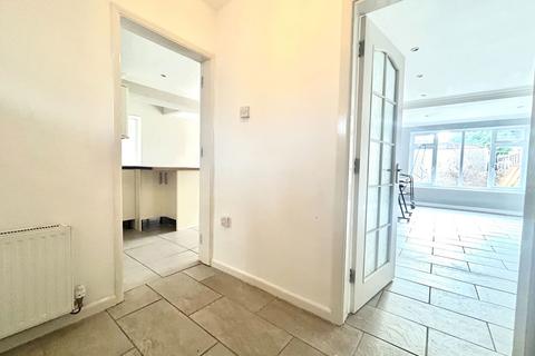 2 bedroom semi-detached house for sale, Rowan Road, Sedgley DY3