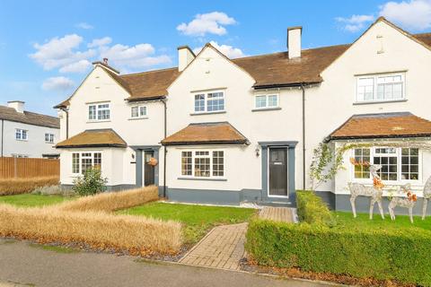 2 bedroom terraced house for sale, Avon Road, Henlow, SG16