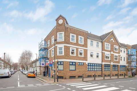 1 bedroom flat to rent, Falcon Road, Battersea, London, SW11