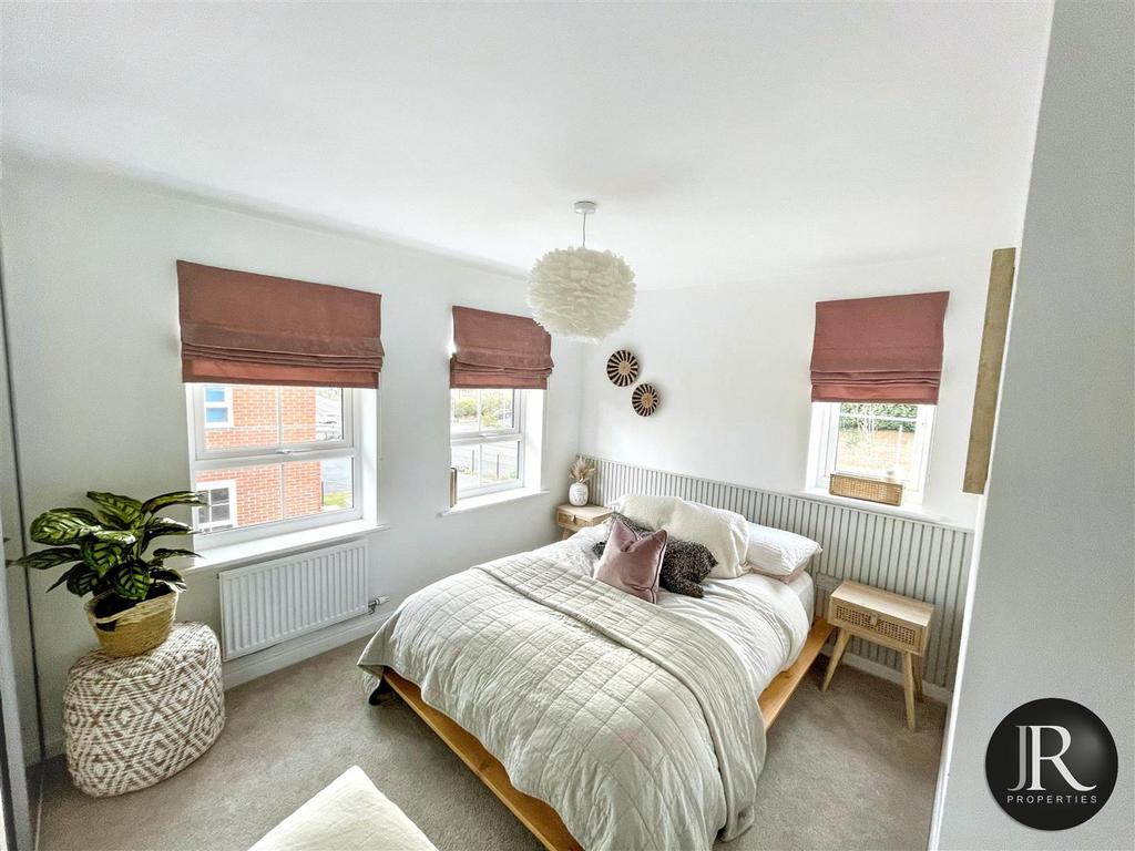 Whats App Image 2025-12-16 at 12.16.35.jpg