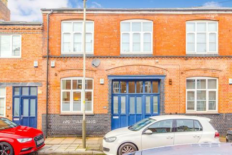 1 bedroom flat for sale, Denmark Road, Leicester, LE2