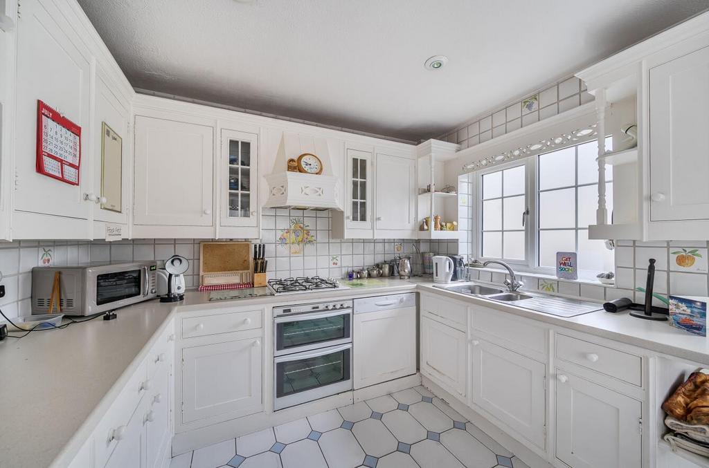 Davidson Frost-Wellings, DFW, Jellicoe Gardens, St