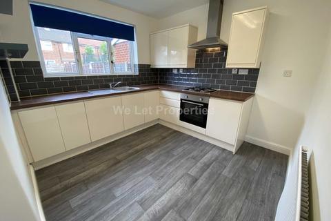 3 bedroom house to rent, Glendale, Manchester M27