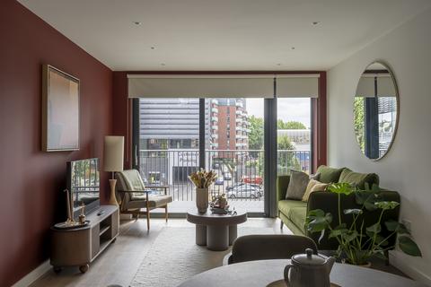 2 bedroom flat to rent, W-02, Kew Curve, Capital Interchange Way, Brentford, TW8