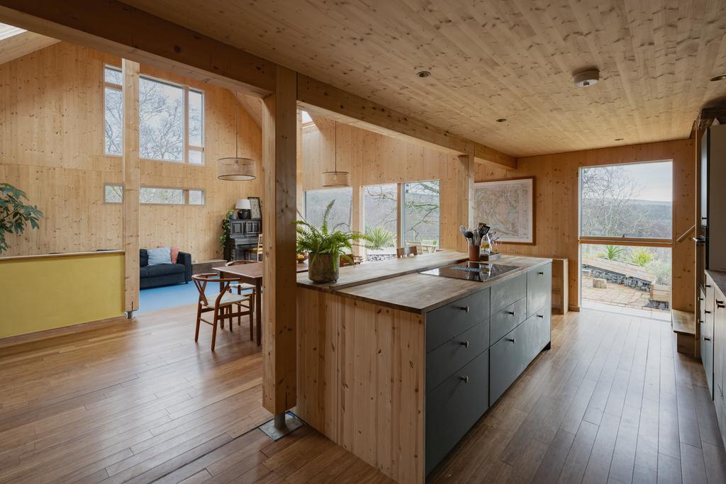 323769 - Doune Cottage, Garelochhead, Scotland ...