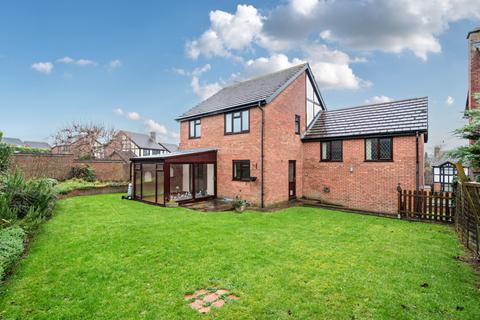 4 bedroom detached house for sale, Lincoln Close, Grantham, Lincolnshire, NG31