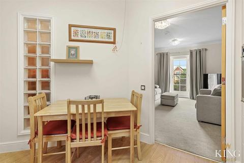 2 bedroom retirement property for sale, Alcester Road, Stratford-Upon-Avon