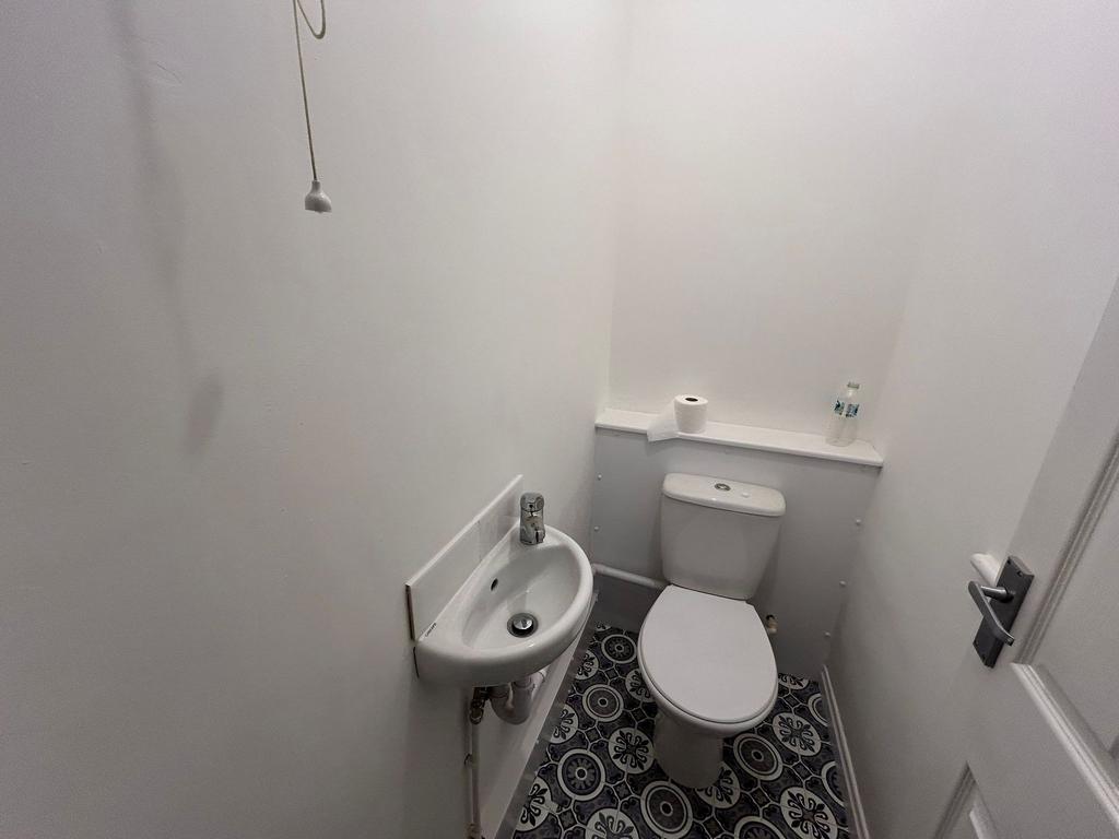 Ground floor wc