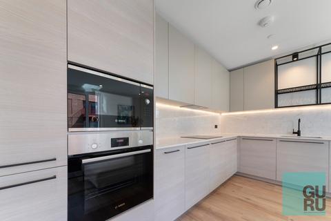 undefined, Heron Wharf, London, E14