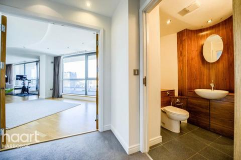 undefined, Breathtaking City Centre Penthouse