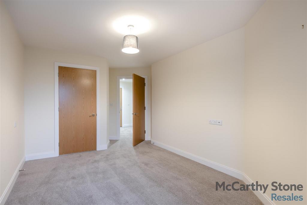 8672597-interior12.jpg