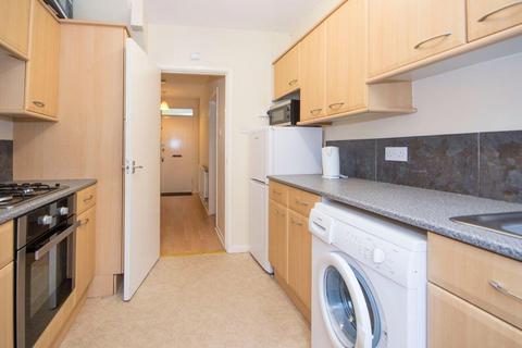 3 bedroom semi-detached house to rent, Rathmell Drive, Clapham SW4
