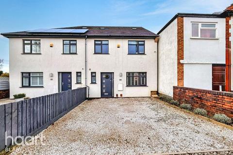 3 bedroom semi-detached house for sale, Grange Drive, Leicester