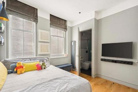 3 bedroom flat to rent, Old Brompton Road, London, SW5