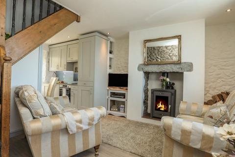 2 bedroom end of terrace house for sale, 1 Penrhiw, Llanaber, Barmouth, LL42 1AZ