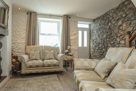 2 bedroom end of terrace house for sale, 1 Penrhiw, Llanaber, Barmouth, LL42 1AZ