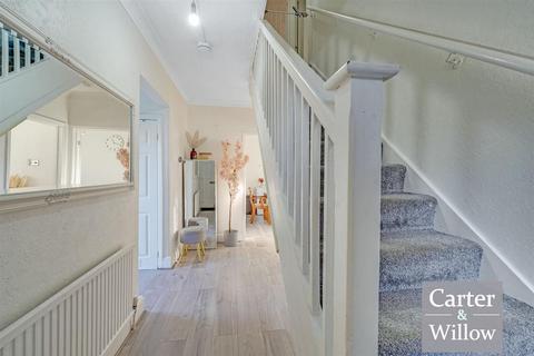 undefined, Mayesbrook Road, Essex