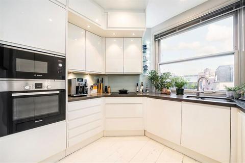 undefined, New Cavendish Street, London W1G
