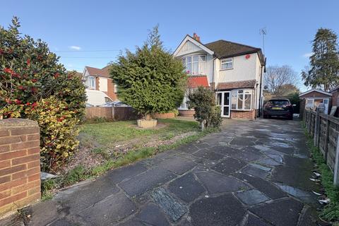 4 bedroom detached house to rent, 21 West Drayton Park Avenue, West Drayton