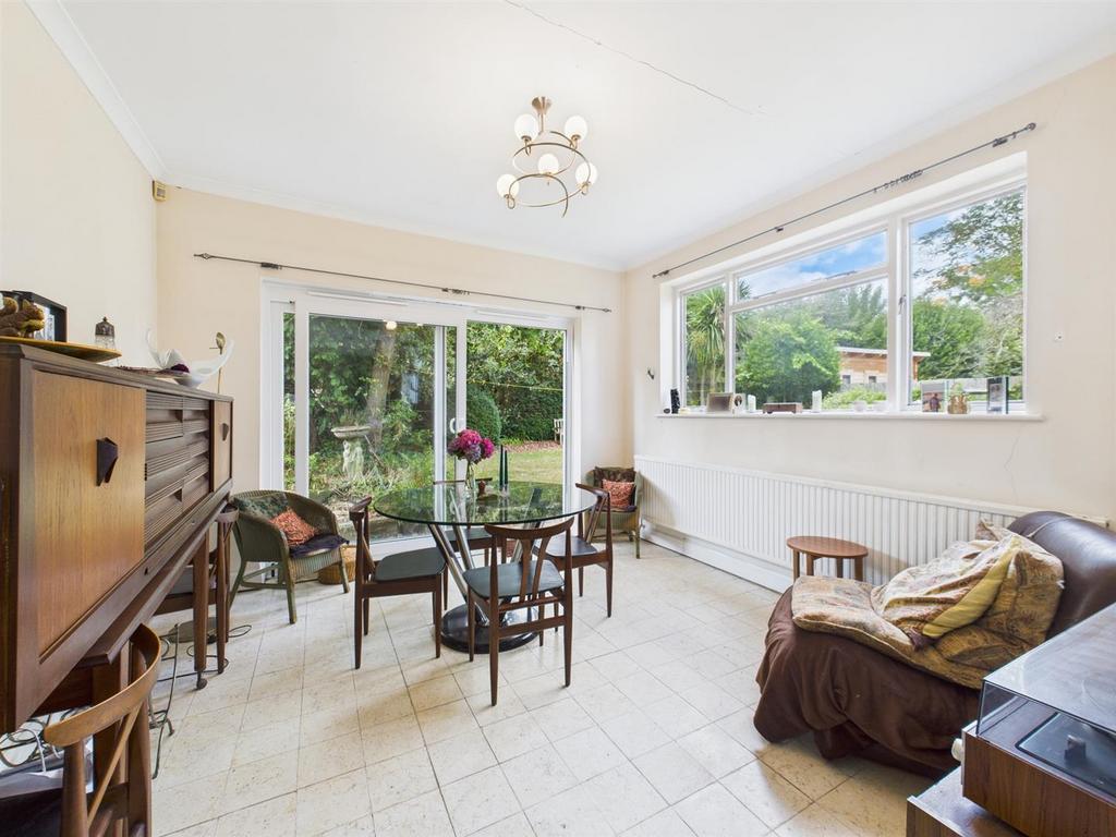 CAM05080 G0-PR0117-STILL039.jpg