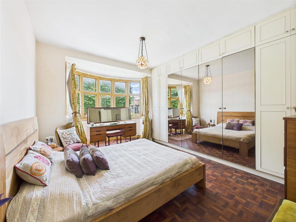 CAM05080 G0-PR0117-STILL017.jpg