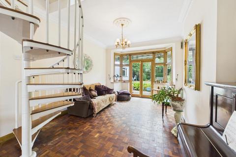 undefined, Eversley Crescent, Ruislip HA4