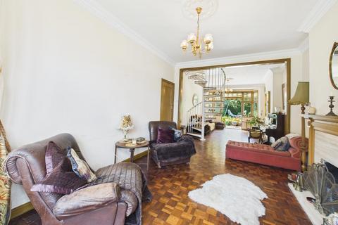 undefined, Eversley Crescent, Ruislip HA4