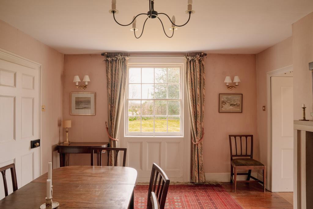 301927 -  A741844-HDR.jpg