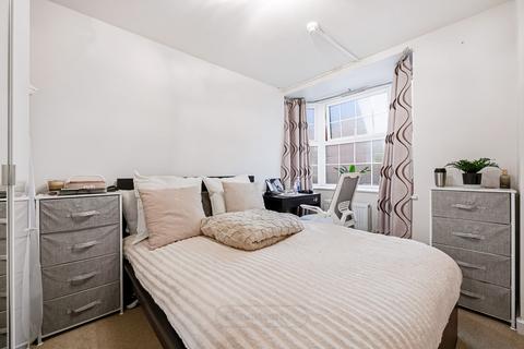 4 bedroom detached house for sale, Bow Road, Brooklands, MK10
