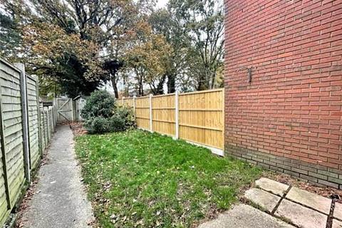 2 bedroom terraced house for sale, Goldfinch Road, Poole, Dorset, BH17