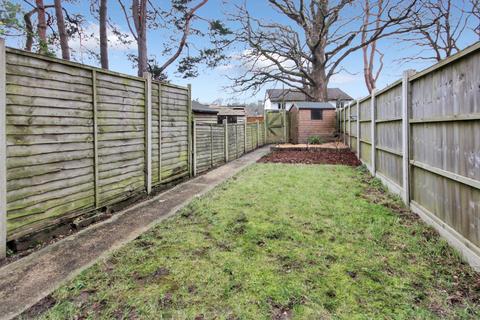 2 bedroom terraced house for sale, Goldfinch Road, Poole, Dorset, BH17