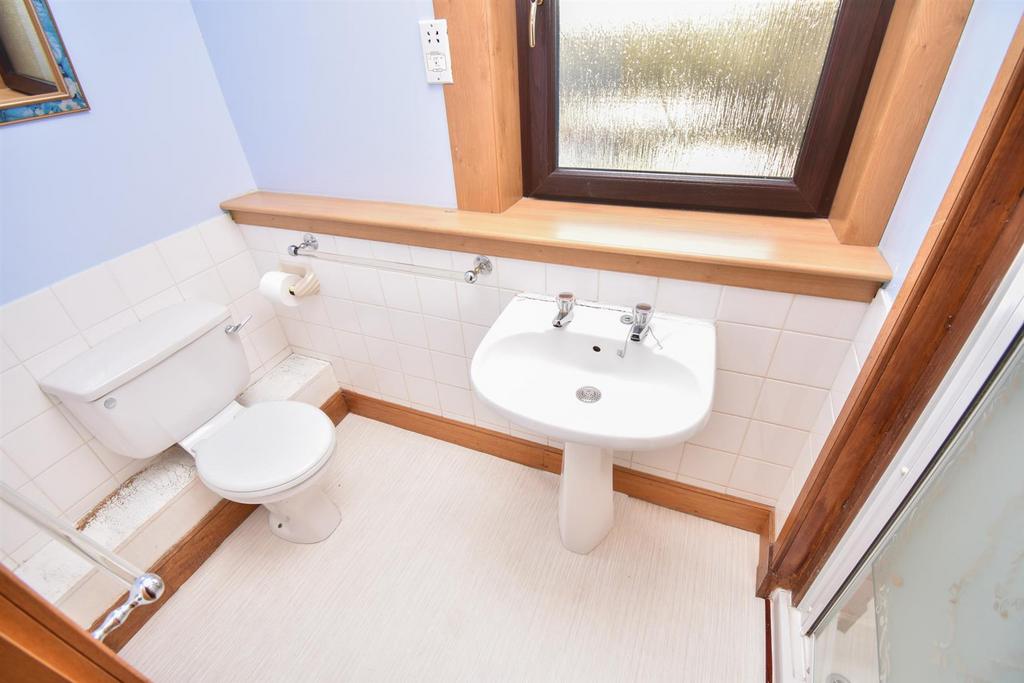 Bedroom one en suite shower room