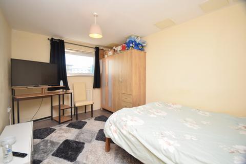 2 bedroom flat for sale, Clarkson Court, Hatfield AL10