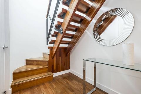 2 bedroom flat for sale, City Road, Clerkenwell, London, EC1Y