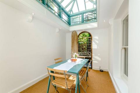 undefined, Barclay Road, Fulham, London, SW6