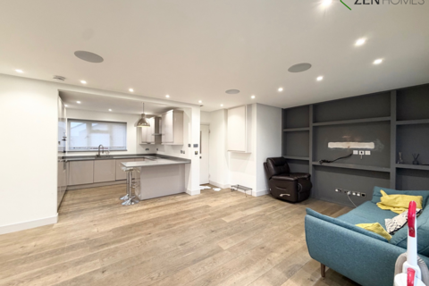 undefined, London N21
