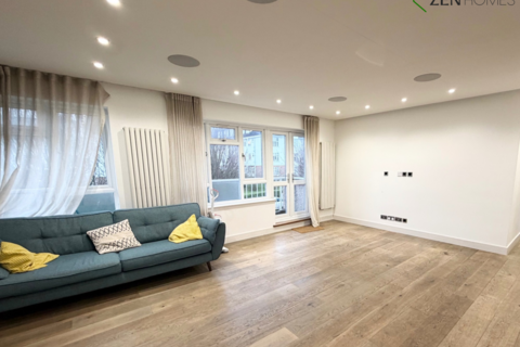 undefined, London N21