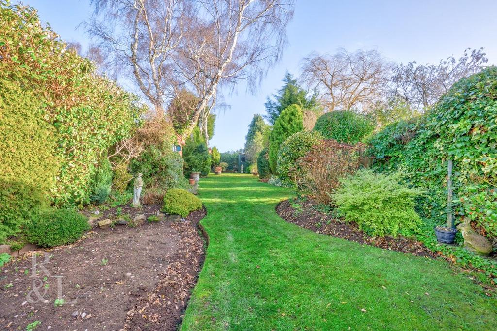 191 Acresford (5).jpg