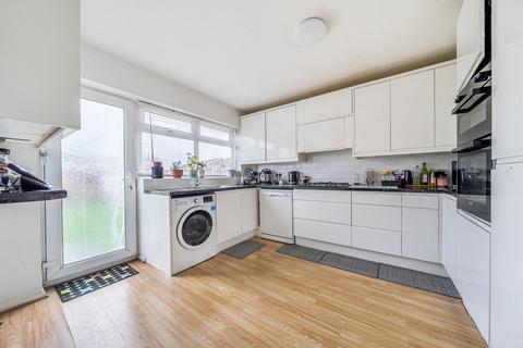 4 bedroom end of terrace house for sale, Dore Avenue, Fareham PO16