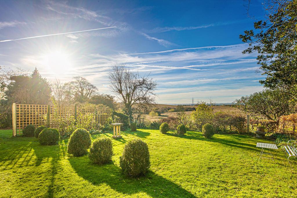 Side/rear Garden
