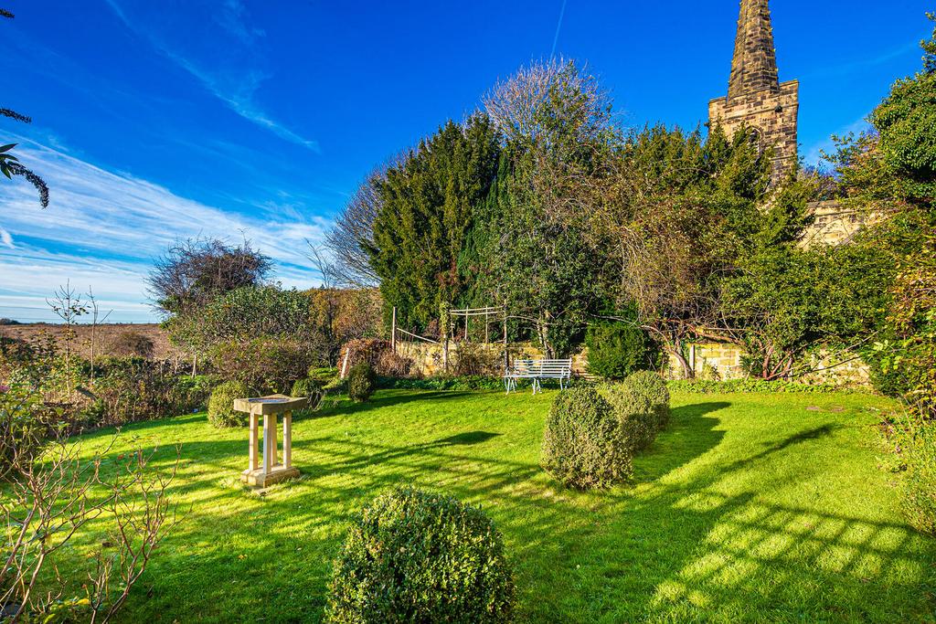 Side/rear Garden