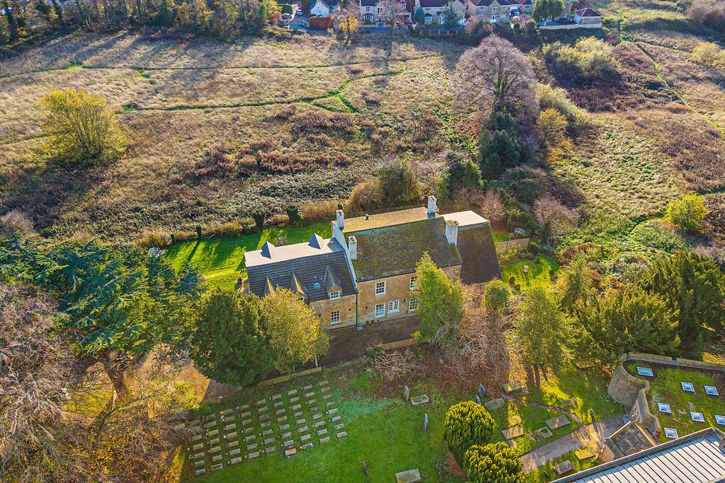 Aerial from rear