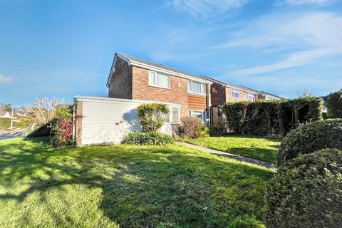 4 bedroom detached house for sale, Ruskin Avenue, Rogerstone, Newport