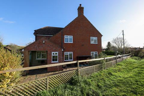 4 bedroom end of terrace house for sale, The Gardens, Shroton