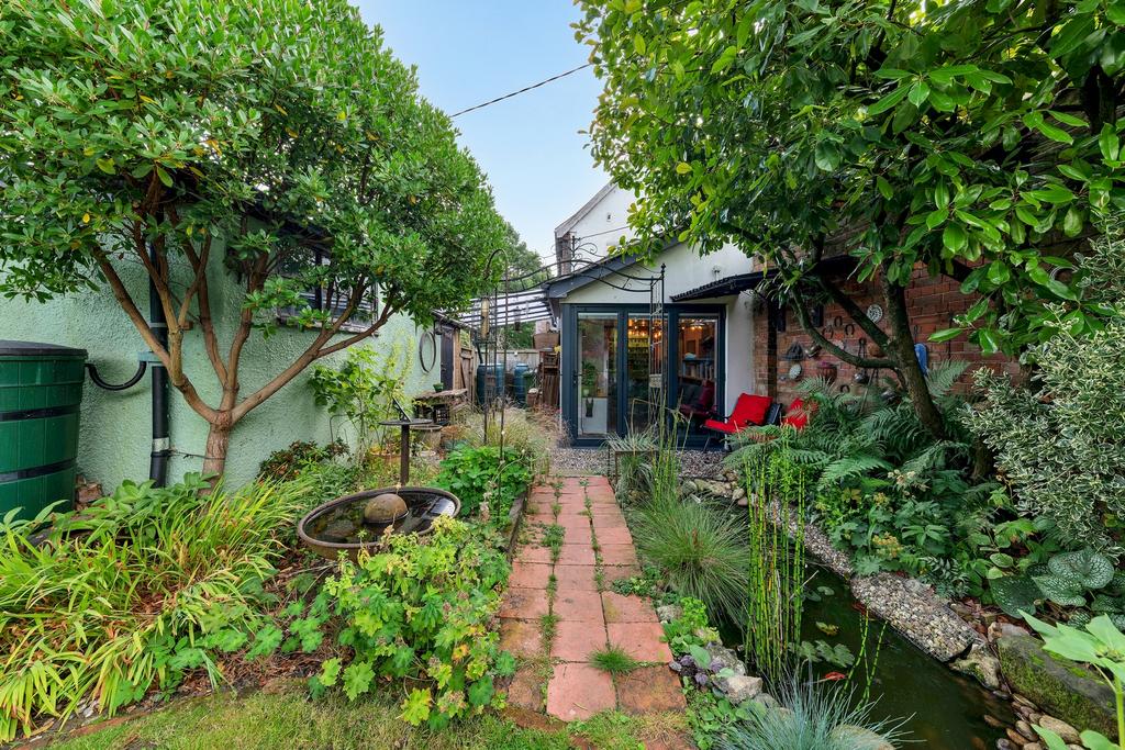 Donthorn Cottage - 30 T202511141028.jpg