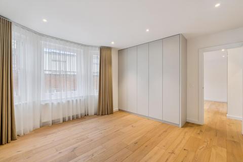 undefined, Buckingham Gate, London, SW1E