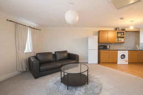 1 bedroom flat for sale, Teasel Crescent, London SE28