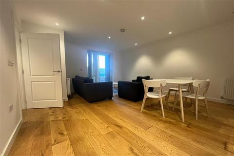 2 bedroom flat to rent, London E14